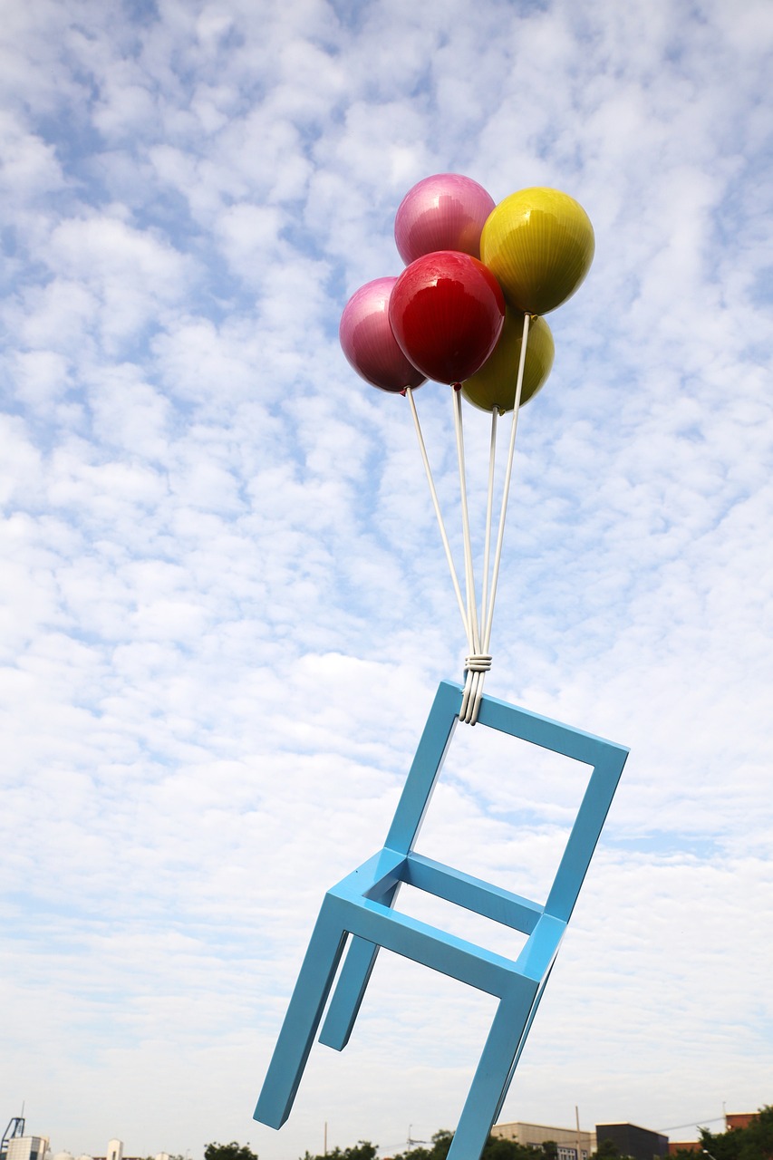 sculpture, balloon, chair-4242267.jpg